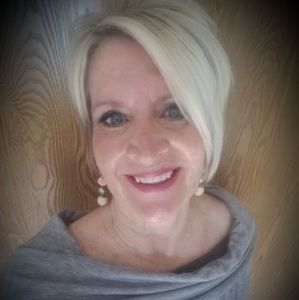 Meet your Posher, Anne